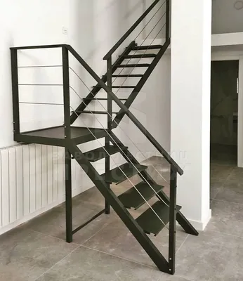 Поворотная лестница из металла ЛС-2028 - купить в Москве, цена от 342000  руб.