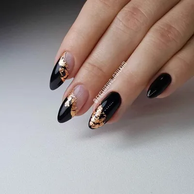 Все Для Маникюра💅🏻Sale🌍 on Instagram: “Черный с золотом - всегда  беспроигрышный вариант… | Tutoriales de arte de uñas, Maquillaje con  purpurina, Manicura de uñas