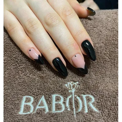 Маникюр с покрытием гель лак( френч) + дизайн для Юлечки #nails, #шеллак,  #гельлак, #маникюрспб, #маникюр | ВКонтакте