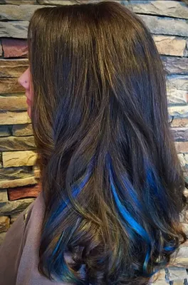 nice 50 примеров мелирования на черные волосы — короткие и длинные прически  (Фото) Читай больше http:… | Blue hair highlights, Blue hair streaks, Hair  color streaks