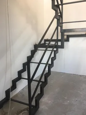 Плюсы и минусы металлических лестниц в жилых помещениях | Компания БиэМ
