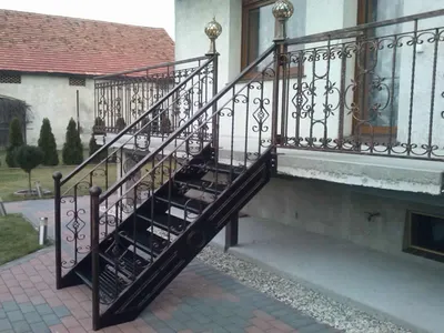 Металлические лестницы на второй этаж - заказать по низким ценам