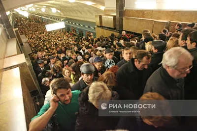 Промо: Час пик в Москве — автомобиль против метро — ДРАЙВ