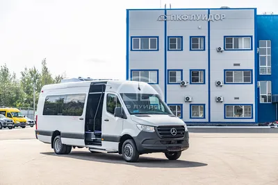 Аренда и прокат микроавтобуса Mercedes-Benz Sprinter Lux №711 | Виалим