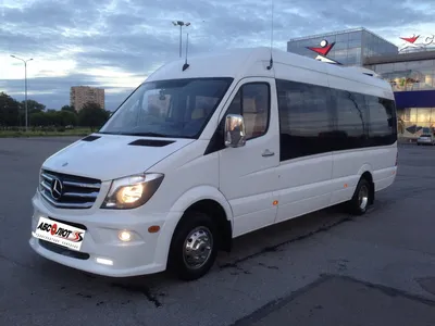 Аренда микроавтобуса Mercedes Sprinter Vip черный с водителем в Москве - 8  мест