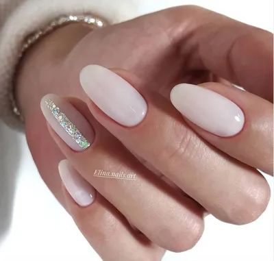 Milky nails дизайны 2021-2022: как создать самый трендовый маникюр молочными  базами, топами и гелями