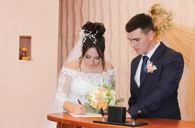 В Волгограде молодожены по примеру своих родителей провели церемонию  бракосочетания 11.11 » ГТРК Волгоград-ТРВ