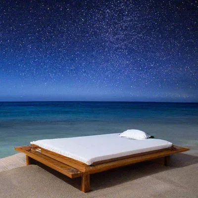 летний отдых на море ночью стоковое изображение. изображение насчитывающей  ноча - 216349011