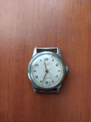 Small mechanical watch \"Flight\" USSR Moscow, produced by PMCHZ, Used
