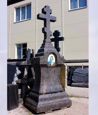 Крест на могилу из гранита заказать по цене от 60 000 руб – купить  православный гранитный крест в Москве и МО в каталоге надгробий с фото