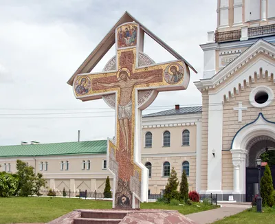 Мраморный крест на могилу заказать в Москве | Надгробные кресты из мрамора  - фото и цены