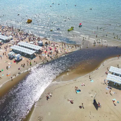 Ястремская фотосессия с пляжа в купальнике — фото / NV