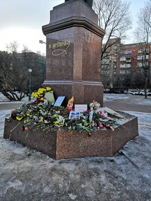Памятник на Игрени: в Днепре восстанавливают монумент, пострадавший от  вандалов | Дніпровська панорама