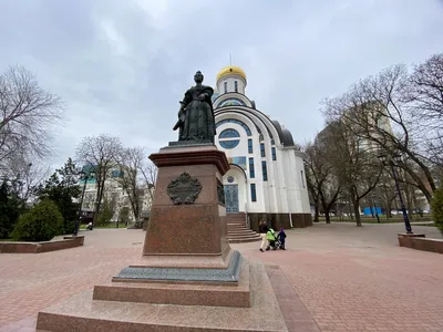 В парке «Дружба» в Ростове-на-Дону появился памятник советским летчикам