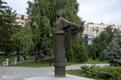Памятник Василию Чапаеву