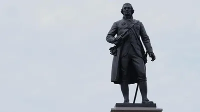 Памятник Гавриилу Державину открыли в Великом Новгороде