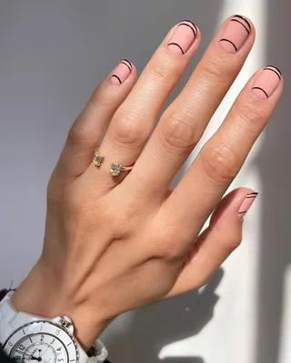 Нежный дизайн ногтей - фото