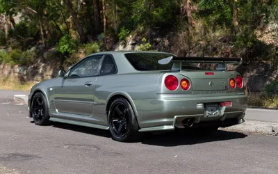 Nissan Skyline GT-R NISMO (R34) Silver