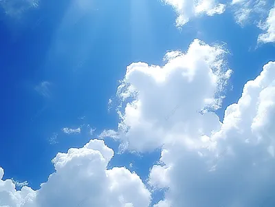 Облака облачного неба активные против голубого неба перед дождем в  Таиланде. Стоковое Изображение - изображение насчитывающей больш,  солнечность: 188715679