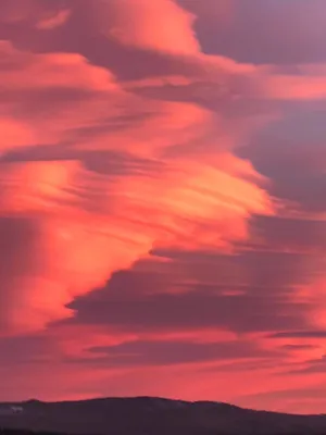 Небо и Красивые багровые облака на закате, sky and clouds at sunset