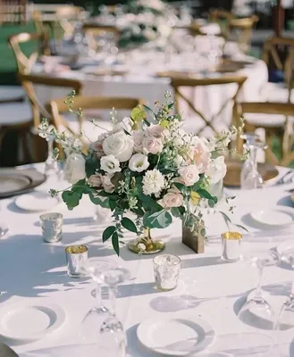 Ламбрекены для свадебного стола: оформление стола молодоженов на свадьбу с  использованием ламбрекенов