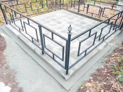 Фотогалерея бюджетных оградок на кладбище BIUOS (ОБ) 2024 | Бюджетные  стальные оградки для могил фото и цены