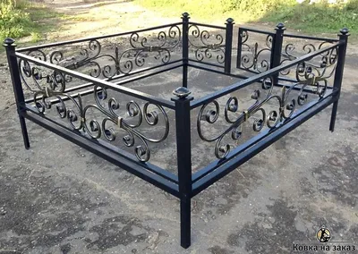 Металлическая оградка для кладбища 2x2.5 м - купить с доставкой по выгодным  ценам в интернет-магазине OZON (941948030)