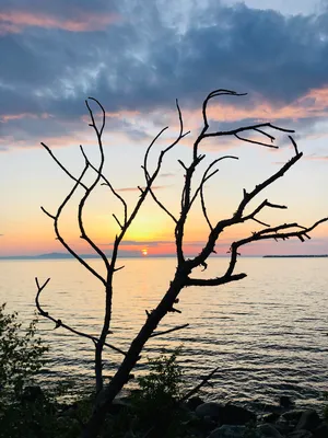 Озеро байкал на закате. гремячинск. россия | Премиум Фото
