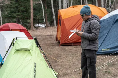 Как выбрать палатку для туризма, походов и отдыха: характеристики и советы