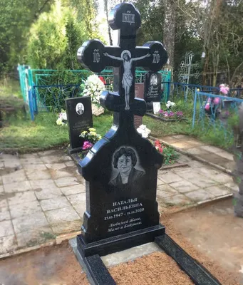 Памятник в виде креста №7 на могилу заказать в Москве