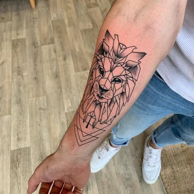 КОТ TATTOO STUDIO | Аниме тату на руке для парней. Стильная татуировка в  стиле манга - Моб психо, Кагеяма в графике от мастера Kot Tattoo Studio |  Дзен