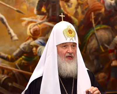 В РПЦ объяснили, почему патриарх Кирилл ездит на дорогих авто и носит  роскошные часы | Окно в историю | Дзен
