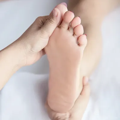 Грибок на пальцах ног - причины, симптомы, лечение микоза.