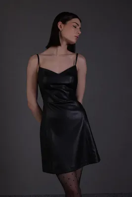 Платье-мини из лакированной кожи цвет: Черный купить за 12 990 руб.