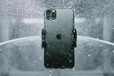 iPhone упал в воду? 3 способа уберечь его от повреждения водой!