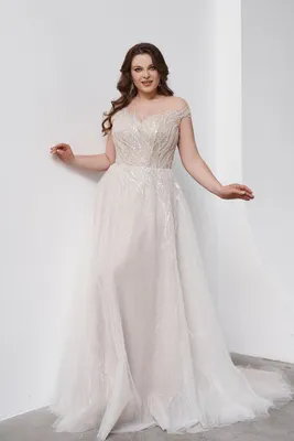 Платье ампир для полных невест | Sleeveless wedding dress, Sleeveless  wedding, Bridesmaid dresses