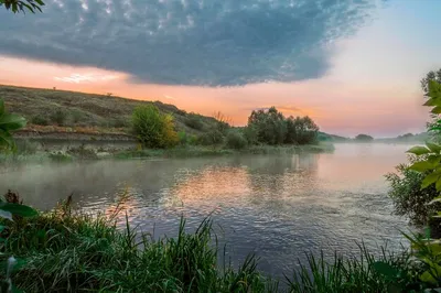 Рассвет над рекой. Фотограф Сёмин Илья