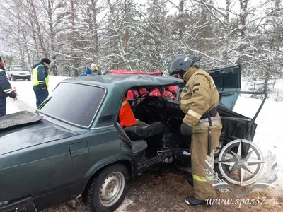 Москвичам порекомендовали отказаться от поездок на машине из-за снегопада —  РБК