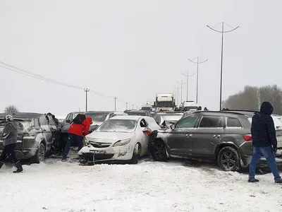 Ночью дороги чистили 19 комбинированных дорожных машин - Своя Колокольня