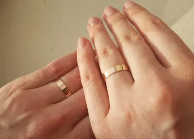 Как носить кольца? По этикету и традициям объясняем на пальцах! | PIERRE  Журнал