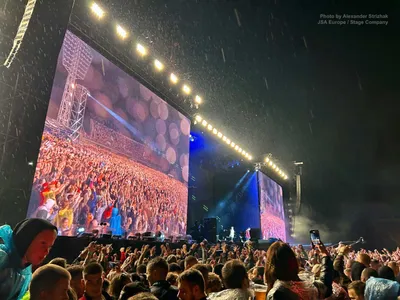 🇺🇦🇷🇺🇧🇾 музыка объединяет фото с концерта Макса Коржа в Москве |  ВКонтакте
