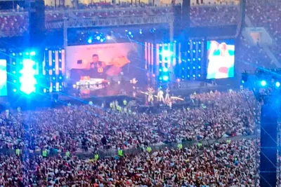 Группа «Руки Вверх» собрала 75 тыс. зрителей на концерте в «Лужниках» -  Газета.Ru | Новости