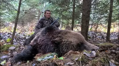 Охота на медведя с рогатиной современная бронзовая скульптура в наличии за  540 тысяч рублей