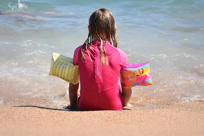 Лайфхак: как обезопасить отдых детей на море или речке? | PriceMedia