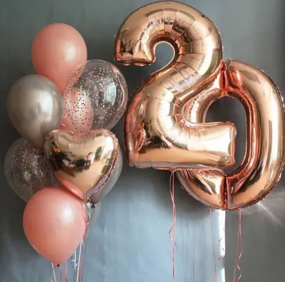 Фотозона на день рождения с шарами, неоном и цифрами - DioDecor
