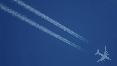 Самолет / Полет в ночном небе над городом Раскраска картина по номерам на  холсте с неоновой краской 40х60 - купить с доставкой по выгодным ценам в  интернет-магазине OZON (323404153)