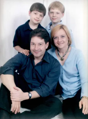Сергей Безруков впервые откровенно рассказал, почему у него не было детей с  экс-женой - Страсти
