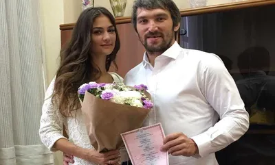 Как умирающая от рака Вера Глаголева устроила свадьбу красавицы-дочери с  Александром Овечкиным