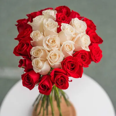Розы в коробке - сердце за 9 090 руб. | Бесплатная доставка цветов по Москве