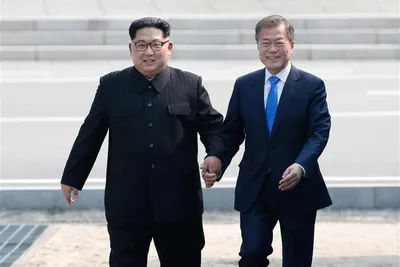 Лидеры Южной и Северной Кореи проводят исторический саммит – Газета.uz